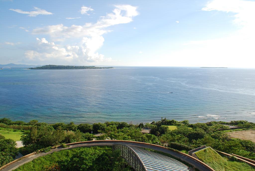 Yukurinaresort Okinawa Ocean Terrace Мотобу Экстерьер фото